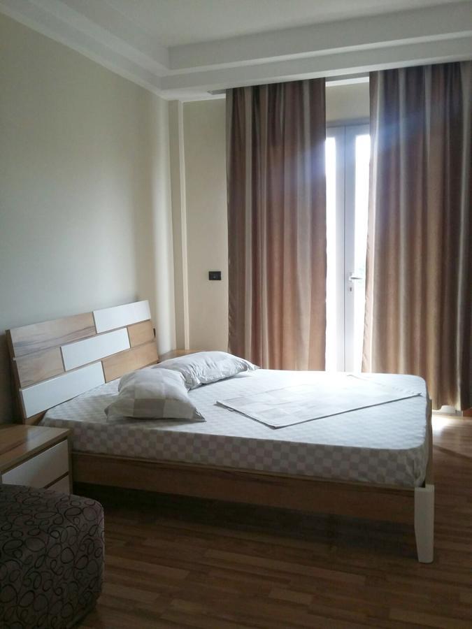Hotel Blue Sky Golem  Esterno foto